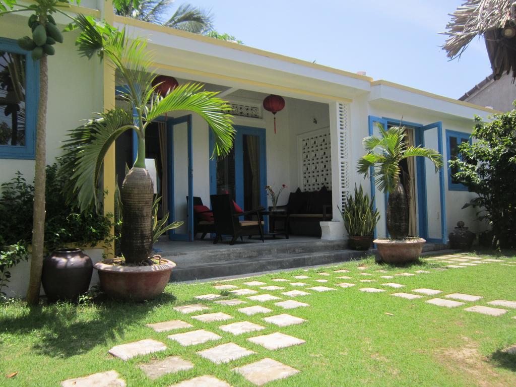 Local Beach Homestay Хойан Экстерьер фото