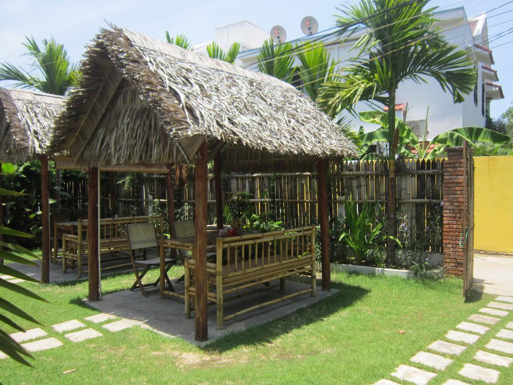 Local Beach Homestay Хойан Экстерьер фото