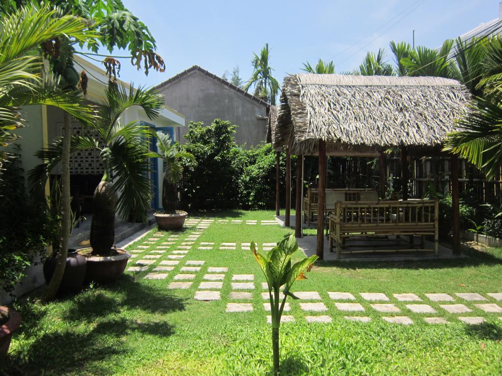 Local Beach Homestay Хойан Экстерьер фото