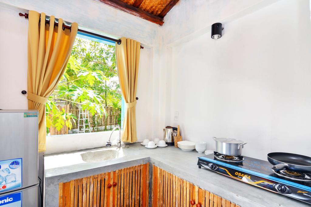 Local Beach Homestay Хойан Номер фото