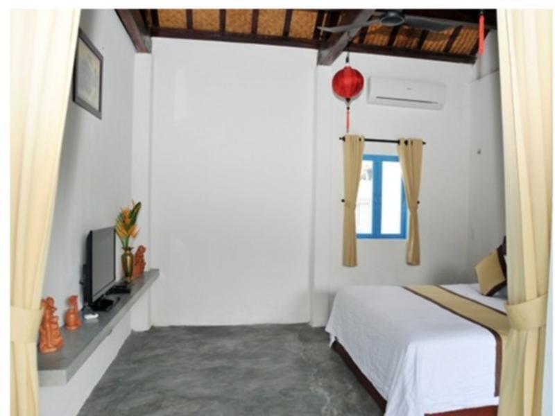 Local Beach Homestay Хойан Экстерьер фото