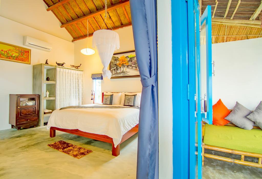 Local Beach Homestay Хойан Экстерьер фото