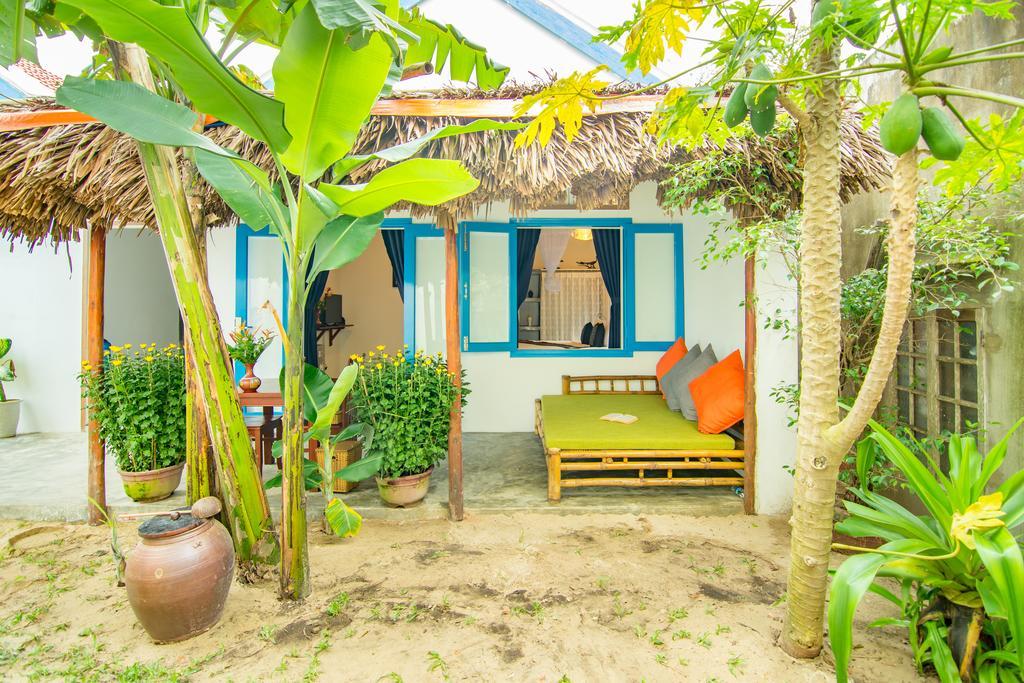 Local Beach Homestay Хойан Экстерьер фото