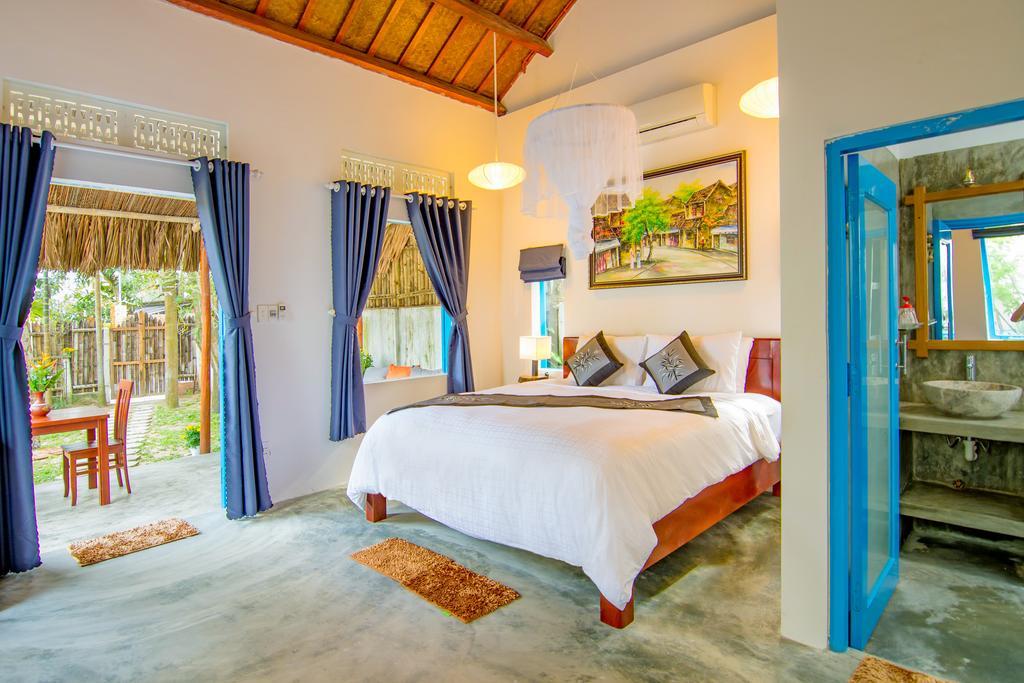 Local Beach Homestay Хойан Экстерьер фото